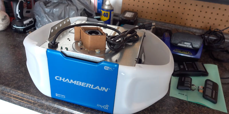 Review of Chamberlain B550 Strong Belt Drive Garage Door Opener