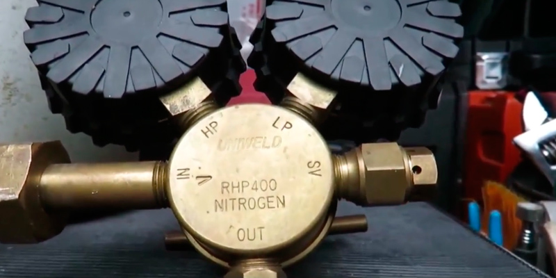 Review of Uniweld RHP400 Nitrogen Regulator with 0-400 PSI Delivery Pressure