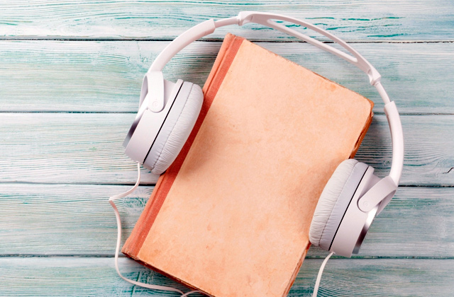 Best Audiobook Sites for Those Who Listen to Books Often  