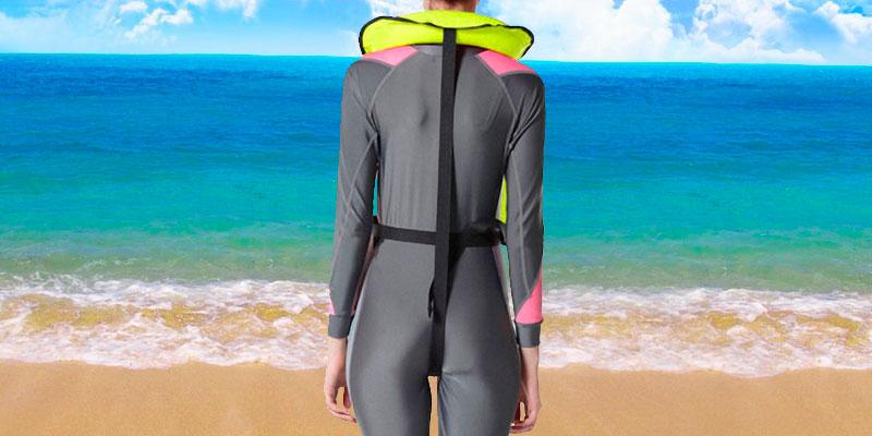 IMAX Inflatable Life Vest in the use - Bestadvisor