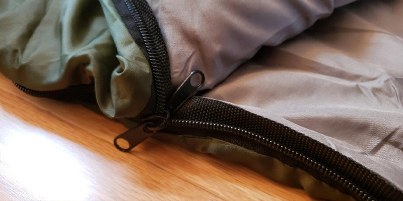 Sleepingo Double Sleeping Bag for Backpacking in the use - Bestadvisor
