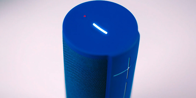 Ultimate Ears (984-001203) Voice Assistant Smart Speaker with Amazon Alexa in the use - Bestadvisor