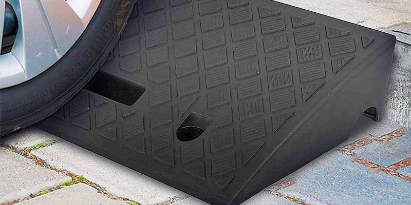 Review of Pyle PCRBDR27 Portable Lightweight Curb Ramp (2 Pack)