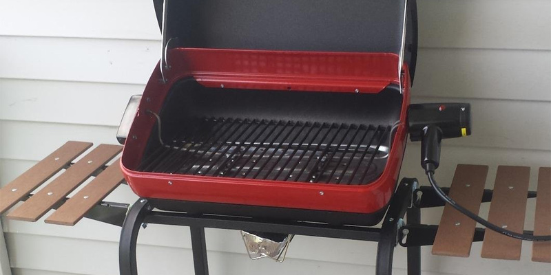 Meco Cart Outdoor Electric Grill in the use - Bestadvisor