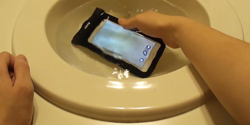 Review of JOTO Universal Waterproof Phone Case