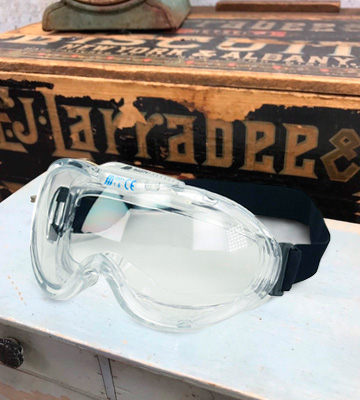 TR Industrial Wide-Vision Anti-Fog Approved Lab Safety Goggle - Bestadvisor