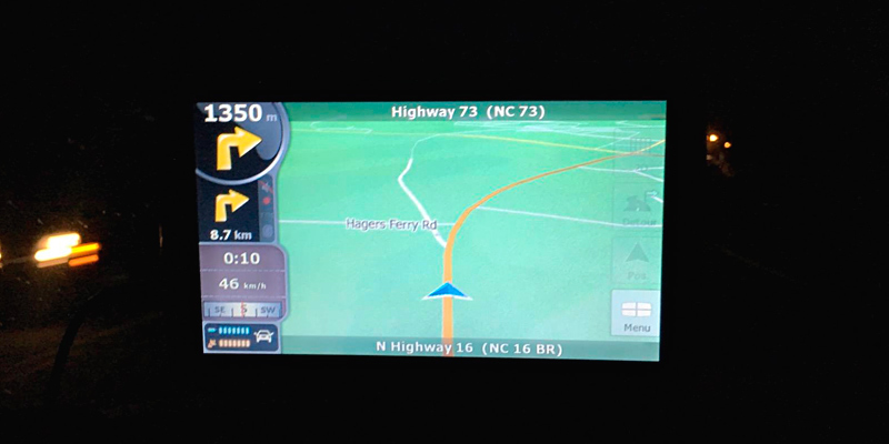 Carelove Car GPS Navigation System in the use - Bestadvisor