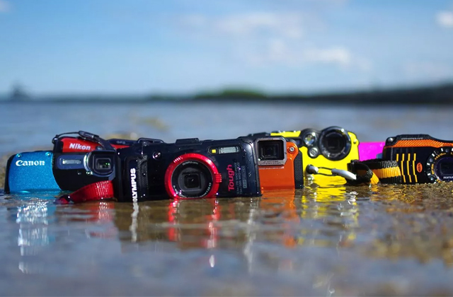 Comparison of Waterproof Cameras for Taking Pictures Underwater