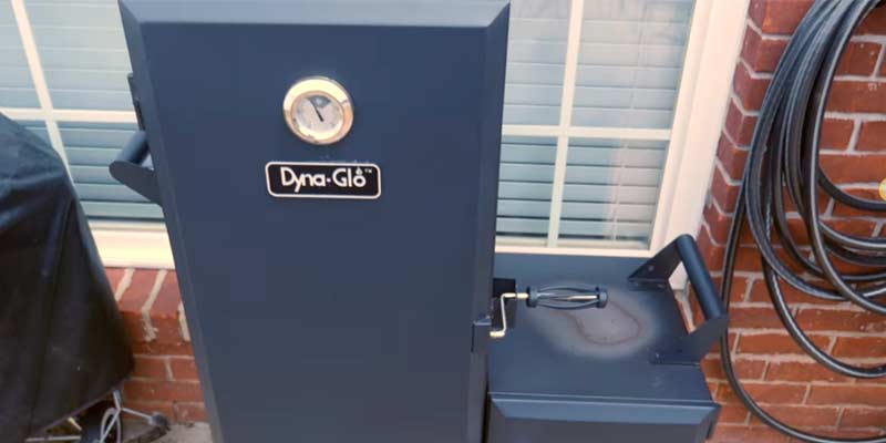 Dyna-Glo DGO1176BDC-D Charcoal Offset Smoker in the use - Bestadvisor