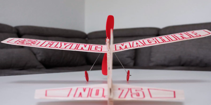 Review of Guillow Balsa Wood Flying Machine Kit
