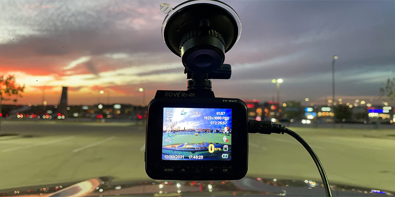 Rove ‎R2-4K Dash Cam Built in WiFi GPS in the use