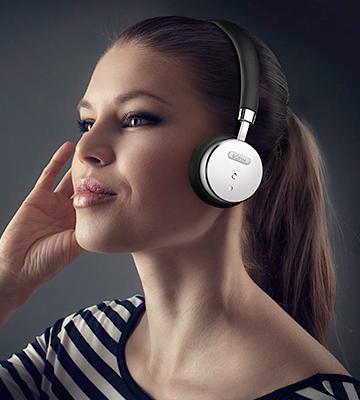 BÖHM B-66 Wireless Bluetooth Headphones with Active Noise Cancelling - Bestadvisor