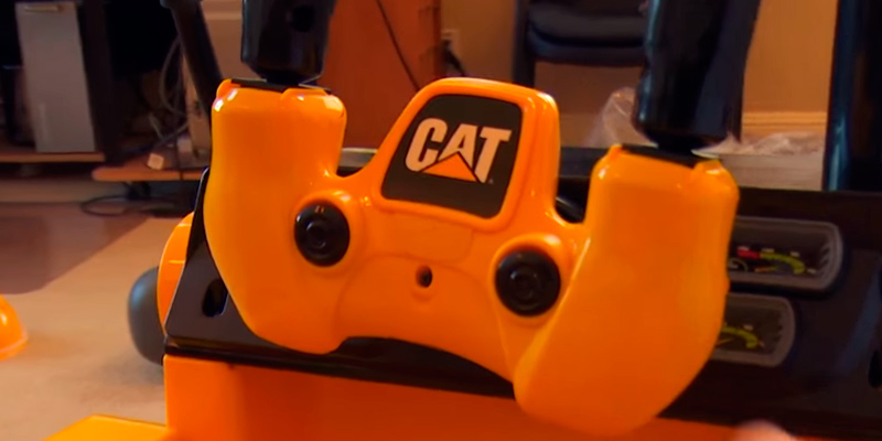 Detailed review of Kid Trax Cat KT1136 Ride On Bulldozer - Bestadvisor