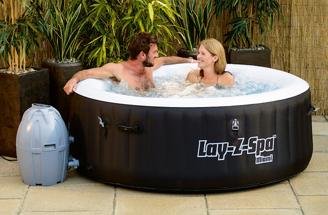 Best Portable Hot Tubs for a Luxurious Spa Experience  
