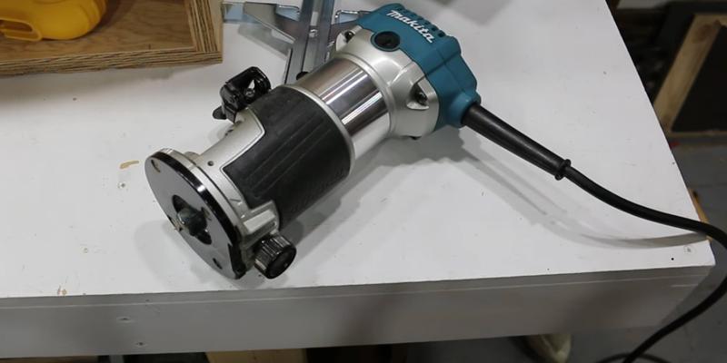 Review of Makita RT0701C Compact Router