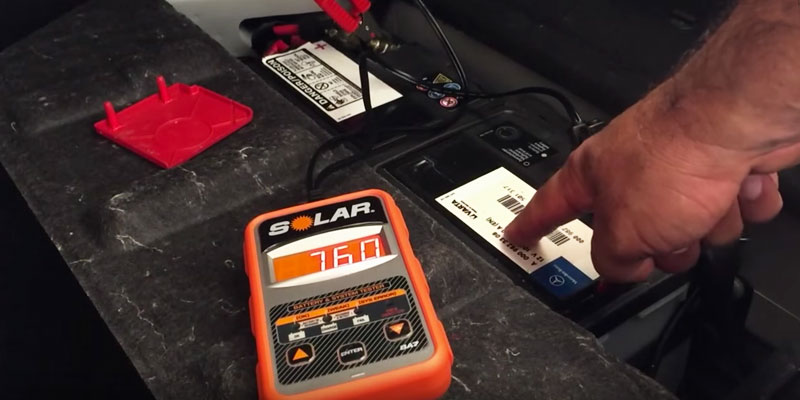 Clore Automotive SOLAR BA5 Electronic Battery Tester in the use - Bestadvisor