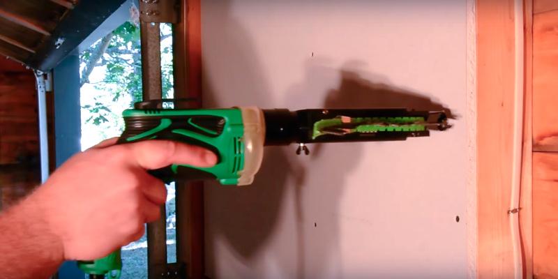 Hitachi W6V4SD2 Collated Drywall ScrewGun in the use