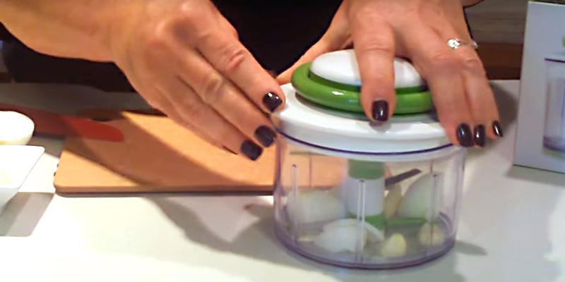 Review of Chef'n Hand-Powered Food Chopper