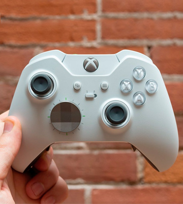 Review of Microsoft Xbox Elite Wireless Controller