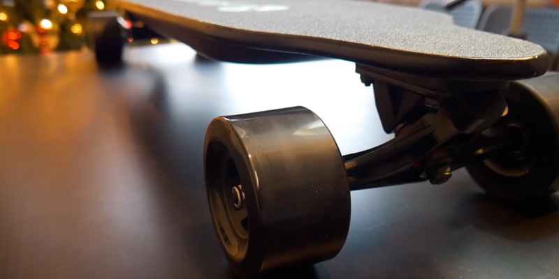 Review of SKATEBOLT Longboard with Remote Controller