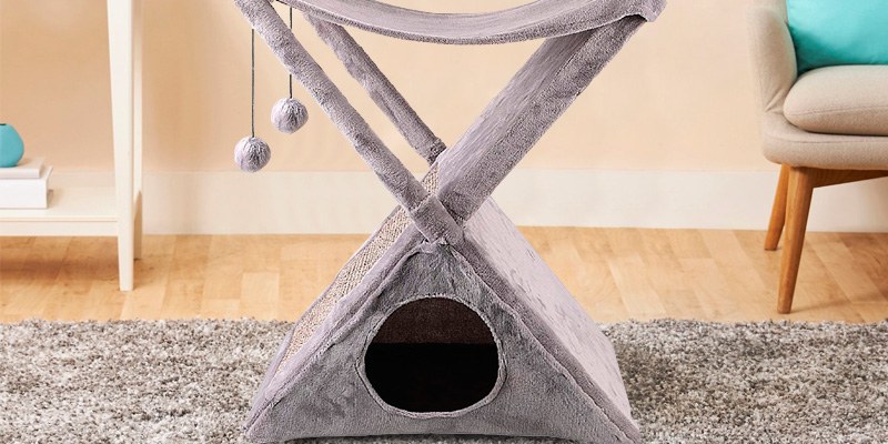 Review of Ruff 'n Ruffus Foldable Cat Tower Tree Scratching Pad