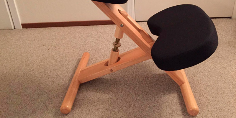 Review of Flash Furniture Wooden Ergonomic Kneeling Chair
