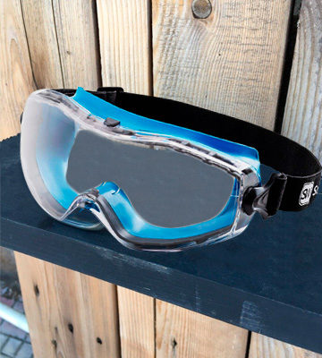 Review of SolidWork universal fit Safety Goggles