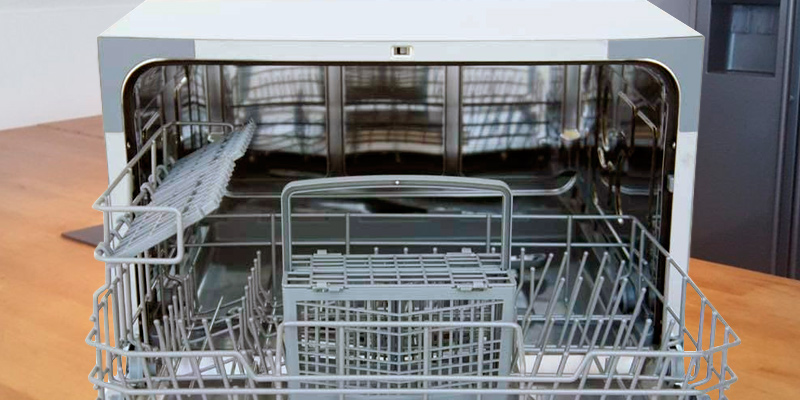 SPT SD-2224DS Countertop Dishwasher in the use