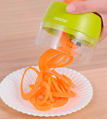 Review of Adoric 3 in 1 Handheld Spiralizer Vegetable Slicer Zoodle Spaghetti Maker