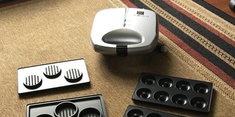 Detailed review of ZZ S6142A-S Sandwich Waffle Burger and Donut Maker