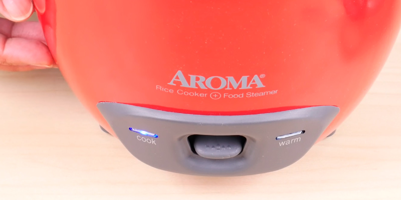 Aroma Housewares ARC-743-1NGB Rice Cooker and Food Steamer in the use