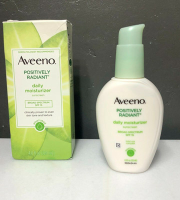 Review of Aveeno Positively Radiant Organic Face and Body Cream