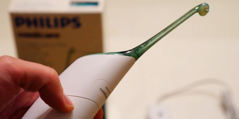 Review of Philips Sonicare Airfloss HX8211/02 Rechargeable Electric Flosser