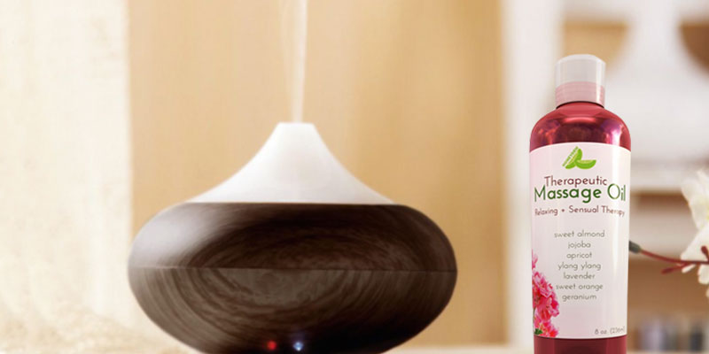 Honeydew Therapeutic Massage Oil application - Bestadvisor