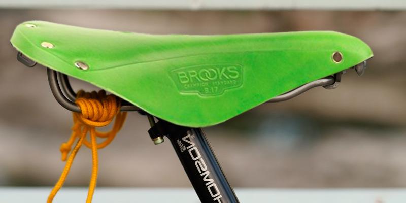 apple green brooks saddle