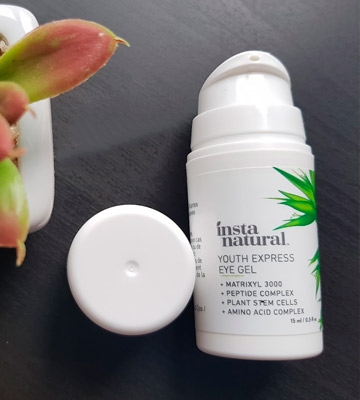 Review of InstaNatural Anti Aging Organic Wrinkle, Dark Circle, Fine Line & Redness Reducer