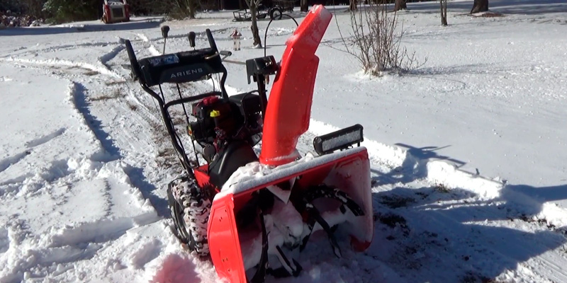 Review of Ariens ST28DLE Deluxe Two-Stage Electric Start Gas Snow Blower