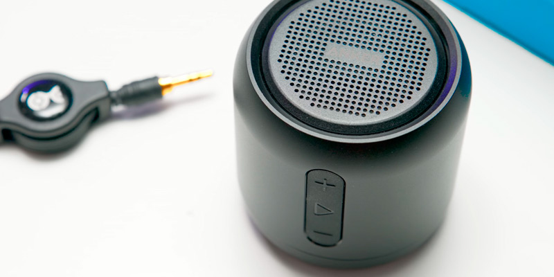 Anker SoundCore Mini Super-Portable Bluetooth Speaker in the use