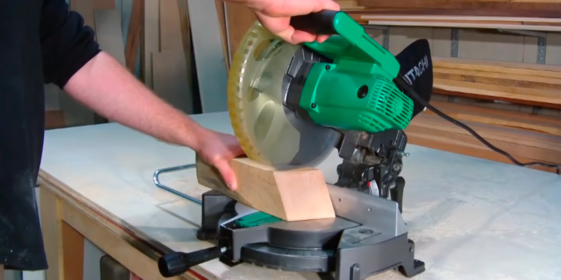 Review of Hitachi C10FCH2 Single Bevel Compound Miter Saw with Laser Marker
