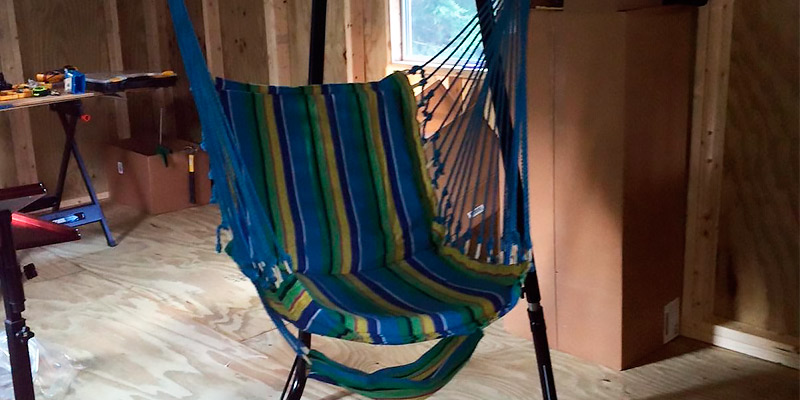 Review of Sunnydaze Decor Hanging Padded Soft Cushioned Hammock Chair