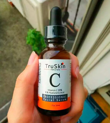Review of TruSkin Naturals Vitamin C Serum for Face