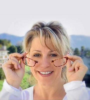 Review of CliC Adjustable Front Connect Reading Glasses