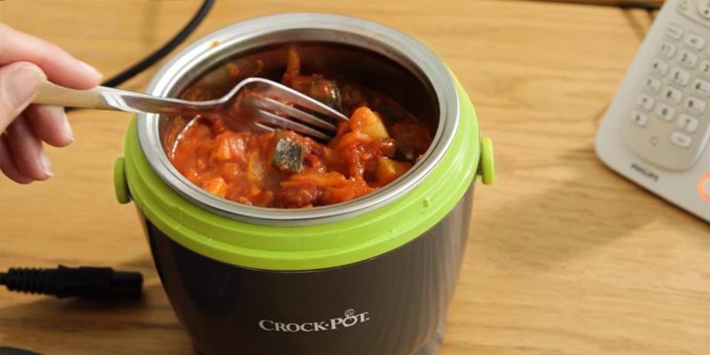 Crock-Pot SCCPLC200-EM-SHP Lunch Crock Food Warmer, 20 ounce, Green in the use