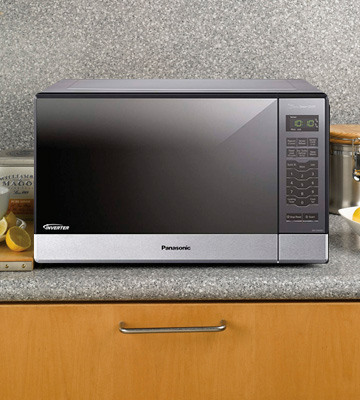 Review of Panasonic NN-SN686S Countertop/Built-In Microwave