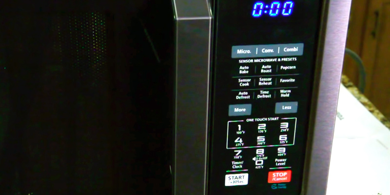 Toshiba EM131A5C-BS Microwave Oven with Smart Sensor in the use