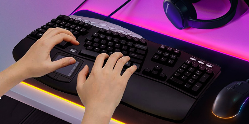 Review of Adesso PCK-308UB Ergonomic Keyboard with TouchPad