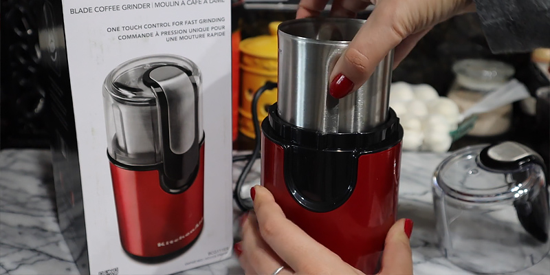Review of KitchenAid BCG111ER Empire Red Blade Coffee Grinder