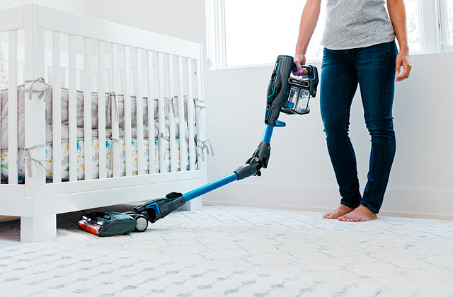 Comparison of Stick Vacuums & Electric Brooms to Clean Your House