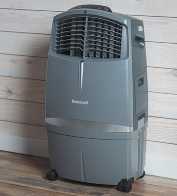 Review of Honeywell CO30XE Indoor/Outdoor Evaporative Cooler (525 CFM)