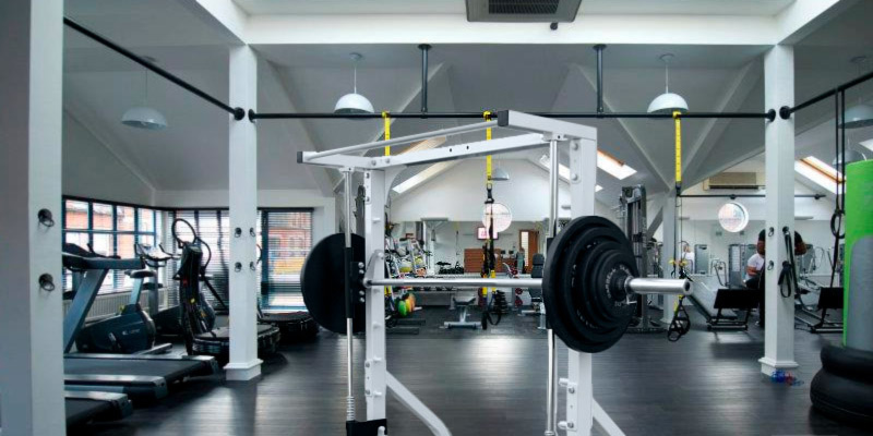 Deltech Fitness Linear Bearing Smith Machine in the use